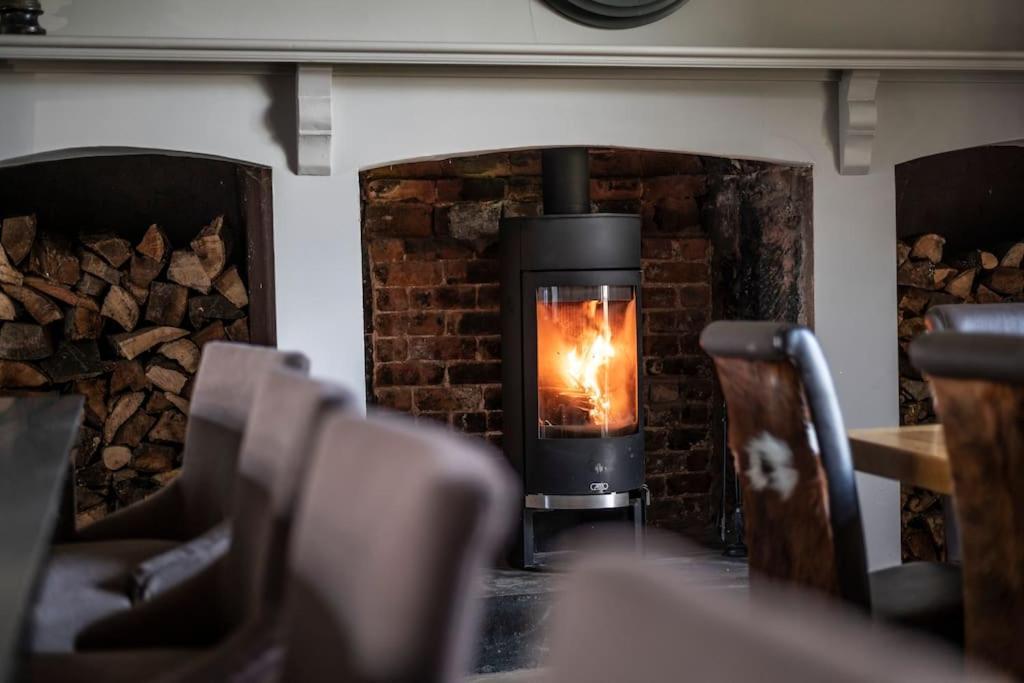 Holiday home Georgian -panoramic Views -sleeps 12 Ruthin