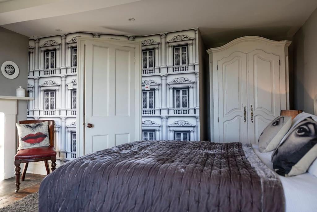 Georgian -panoramic Views -sleeps 12 * Ruthin