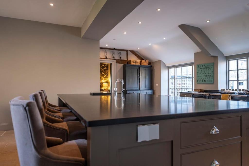 Georgian -panoramic Views -sleeps 12