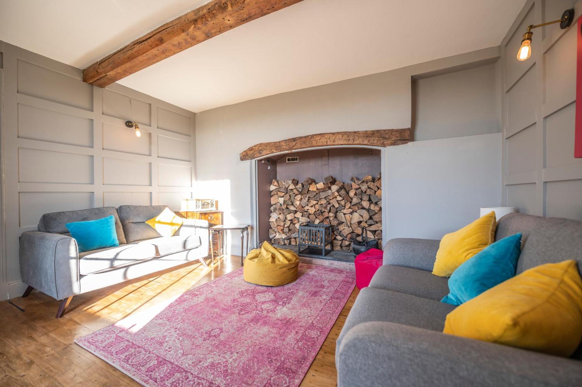 Georgian -panoramic Views -sleeps 12 Ruthin